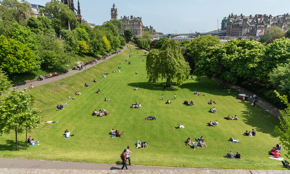 city park in edinburgh