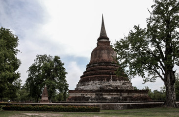 Fototapeta premium ancient pagoda in thailand
