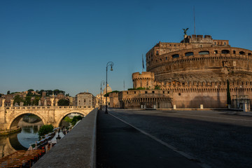 Perspektiven aus Rom - Blick auf die Engelsburg - Castel Sant'Angelo, Rom, Italien