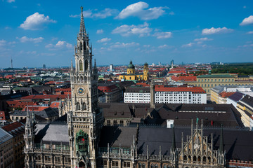 Obraz premium View of Munich city and New Town Hall (Neues Rathaus). Mary's Square (Marienplatz). Munich, Germany