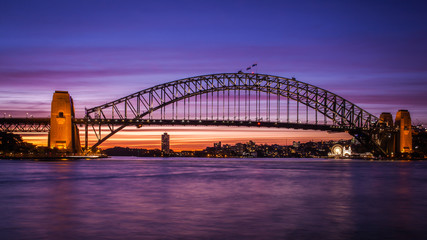 Fototapeta na wymiar The Sydney Harbour Bridge at twilight, Sysdney, Australia