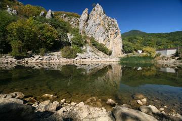 Fototapeta na wymiar View of the rock Utyug, Red Stone, Crimea.