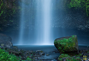 Water fall at Multnomah Falls Benson State Park, OR.