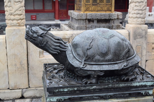 forbidden city sculpture 
