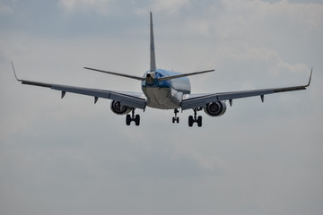 Airplane landing