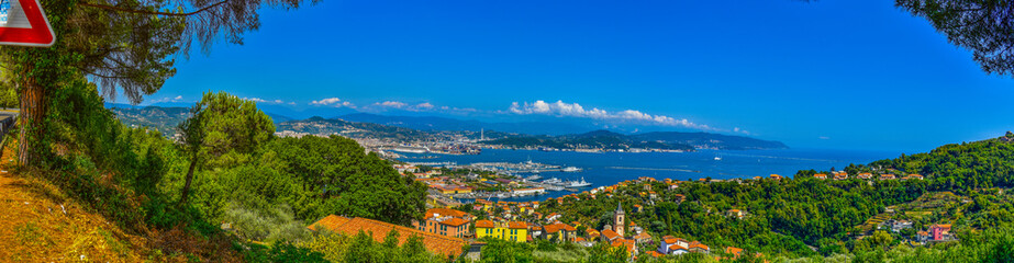 Fototapeta na wymiar panorama of La Spezia