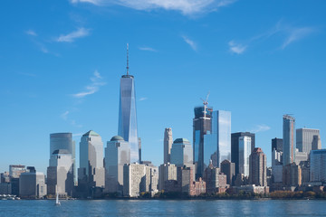 ONE WORLD TRADE CENTER / LOWER MANHATTAN SKYSCRAPER / NEW YORK CITY