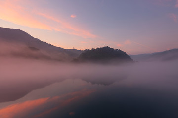 Fototapeta premium Traveling in China's national parks, oriental culture, Chinese cultural traditions，Asia Travel, China Travel, China Landscape, China Natural Resources, China Environmental Protection，Chinese terraces，