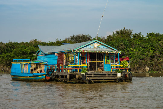 Kambodscha  - Siem Reap - schwimmende Dörfer auf dem Tonle Sap