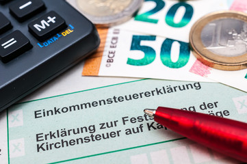 Obraz premium Finanzamt Steuererklärung 