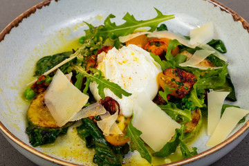 Salad with mushrooms