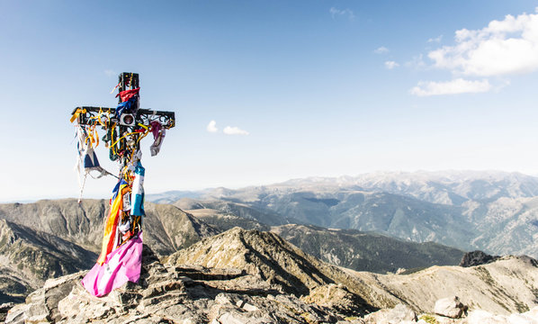 Canigou Cross