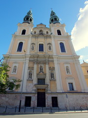 Fototapeta na wymiar Barokowy Kościół św. Franciszka Serafickiego w Poznaniu zwany zazwyczaj Kościołem Bernardynów