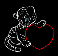 Tiger cub with heart