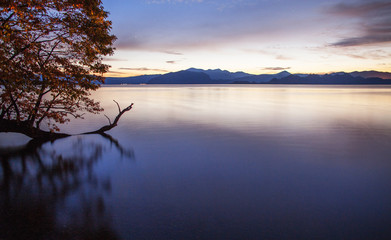 早朝の十和田湖　 Lake Towada