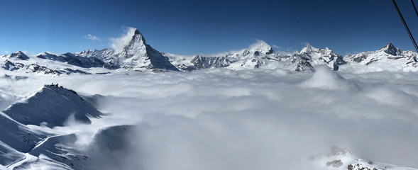 Fototapeta na wymiar Panorama Matterhorn Gornergrat Nebelmeer