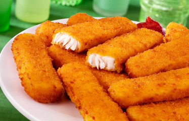 FISH FINGERS / STICKS