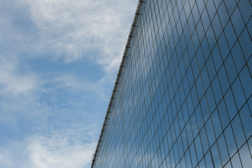 Fototapeta na wymiar Building vs sky