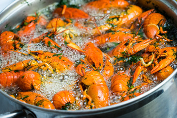 Obraz na płótnie Canvas Boil the crayfish in a pot. Place for your text.