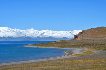 Obraz premium Tibet, lake Nam-Tso (Nam Tso) in summer, 4718 meters above sea level. Place of power