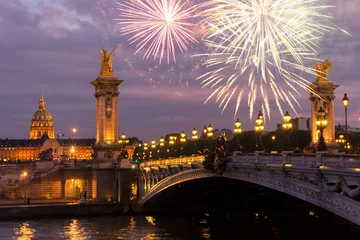 Photo sur Plexiglas Pont Alexandre III famouse Alexandre III Bridge at violet night with fireworks, Paris, France