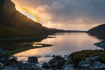 the ocean between the mountains