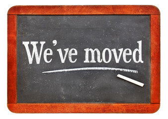 Obraz premium We have moved blackboard sign