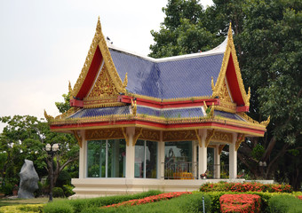Wat Muang à Ang Thong
