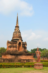 Fototapeta na wymiar wat mahathat thailande