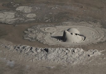 後生掛温泉泥火山