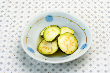 ナスの辛子漬け　日本の家庭料理　和食　副菜