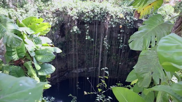 Ik-Kil Cenote, Chichen Itza
