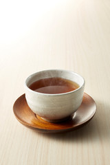 暖かいほうじ茶 (roasted green tea) © funny face