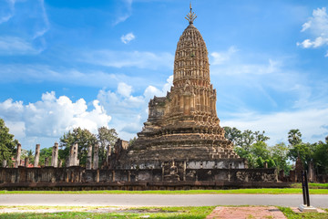 Wat Phra Si Ratana Mahathat in Si Satchanalai Historical Park