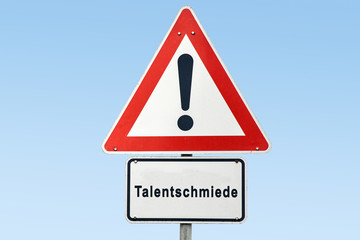 Schild 327 - Talentschmiede