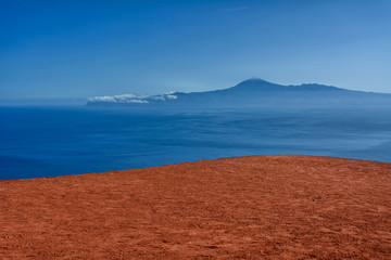Widok na wulkan Teide na Teneryfie, widok z Mirador de Abrante La Gomera © Agnieszka