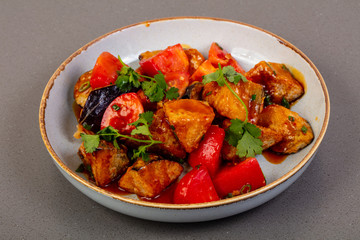 Salad with fried eggplant