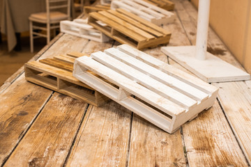 tavolo, aperitivo, buffet con pizze, mozzarella, finger food