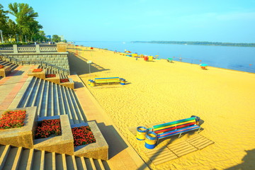 The modern embankment of the Volga River in the city of Samara. Beach.