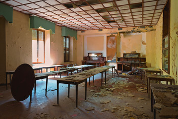 Albergo Termale Abbandonato Urbex Gran Salone da Pranzo