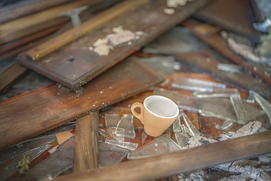 Vecchia Tazzina Sporca Abbandonata Urbex