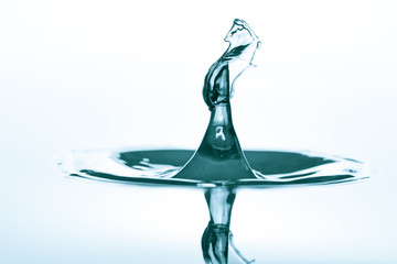 Collision of falling water droplets