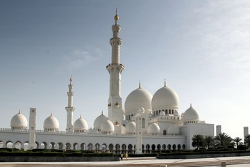 Fototapeta na wymiar Sheikh Zayed Grand Mosque, abu dhabi, mosque, architecture, building, marble, religion, minaret, prayers, United Arab Emirates, Islamic world , 