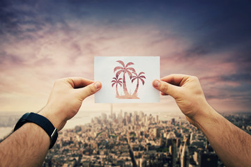 holding palm tree icon