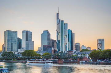 Fototapeta na wymiar Sunset skyline with Frankfurt embanment