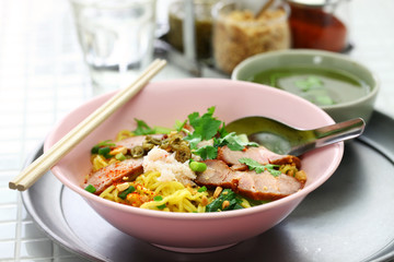 bami haeng mu daeng, egg noodles served with roast pork, thai food