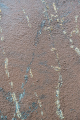 Schäden durch Efeu an Hauswand