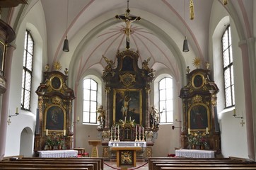 Fototapeta na wymiar Pfarrkirche St.Sebastian, Ramsau, Altarraum, Berchtesgaden