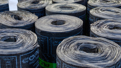 Rolls of bituminous waterproofing membrane for each type of hedge