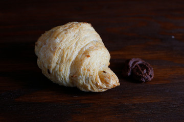 Unsweetened italian croissant